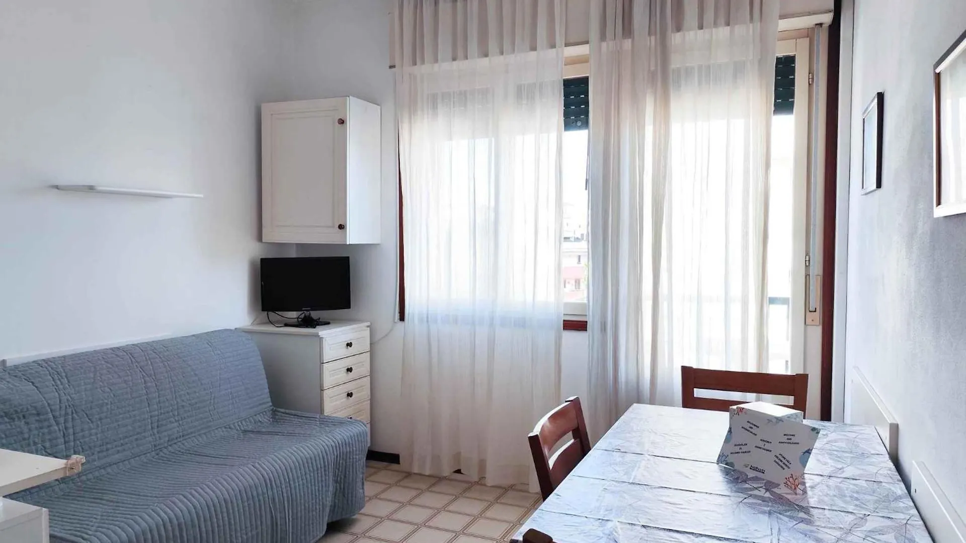 Apartment In Lido Di Jesolo 25174