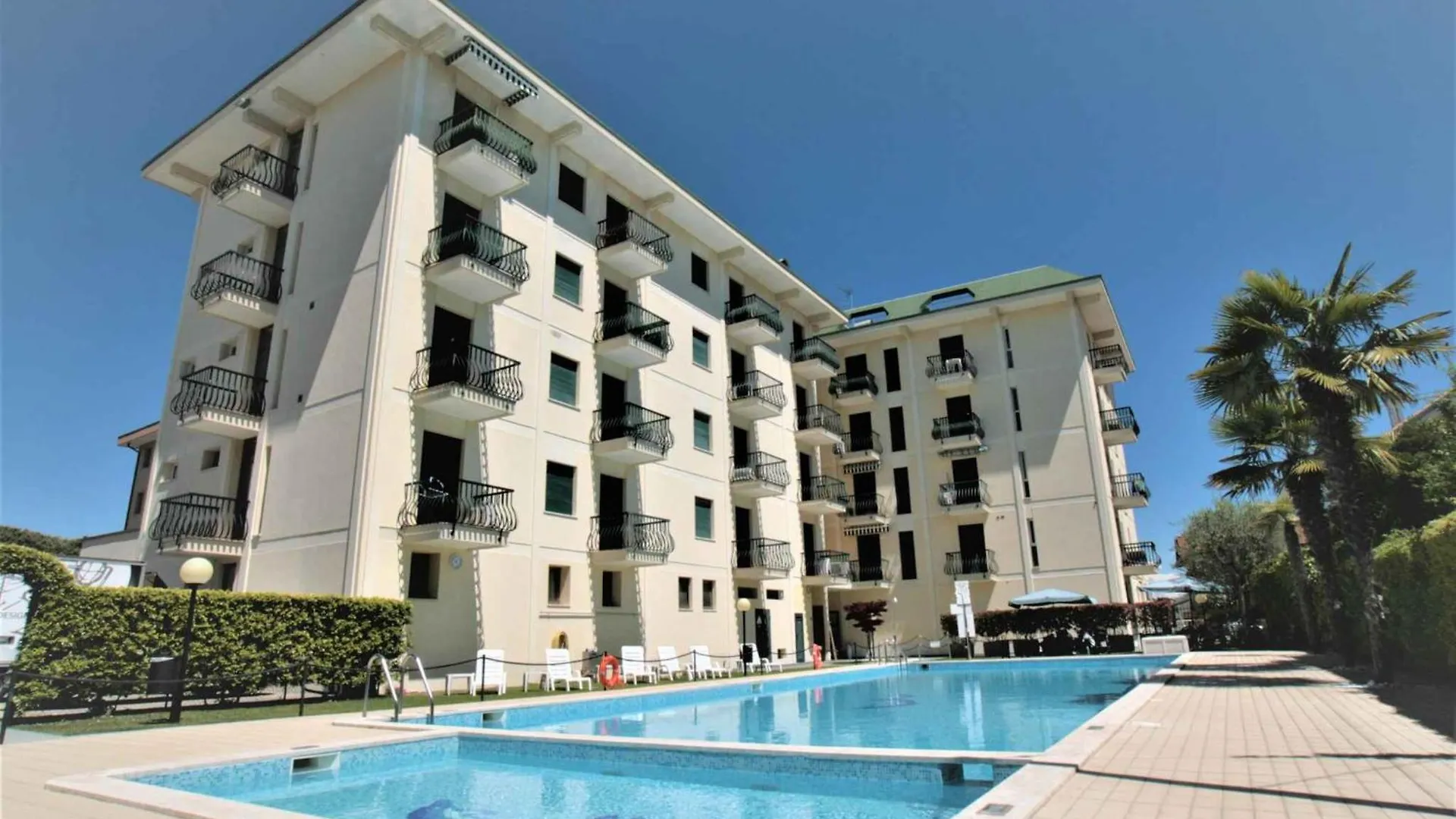 Apartment In Lido Di Jesolo 25174