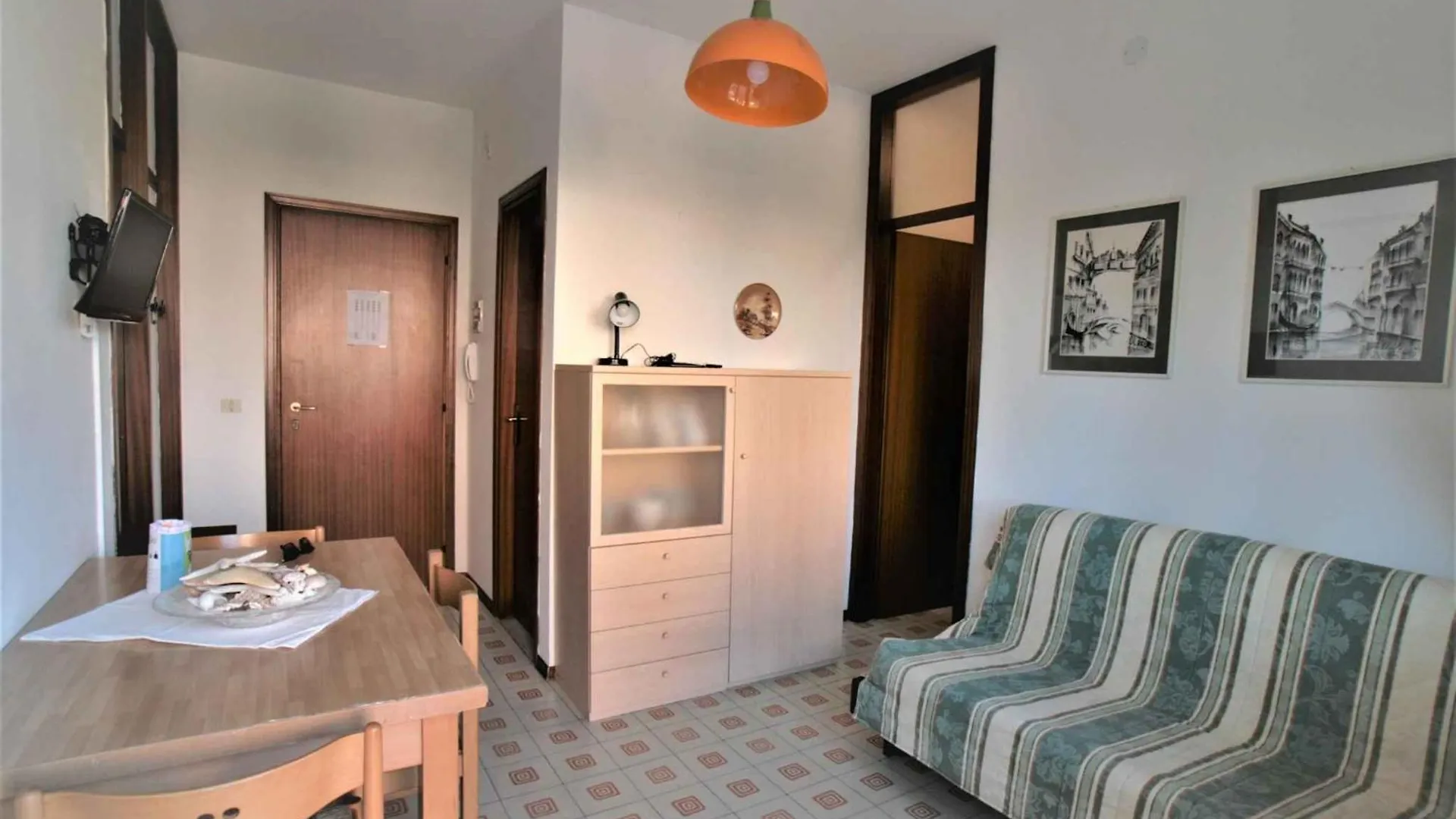 Apartment In Lido Di Jesolo 25174